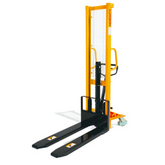 Empilhadeira Manual MEM 1.5 Ton x 1600 Menegotti