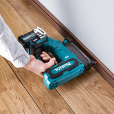 Pinador Portátil Até 120 Pinos Motor BL Sem Bateria Sem Carregador PT001GZ Makita