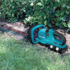 Aparador de Cerca Viva Arbustos 550Mm Potência 320W Com Resistência Água e Poeira DUH551Z Makita
