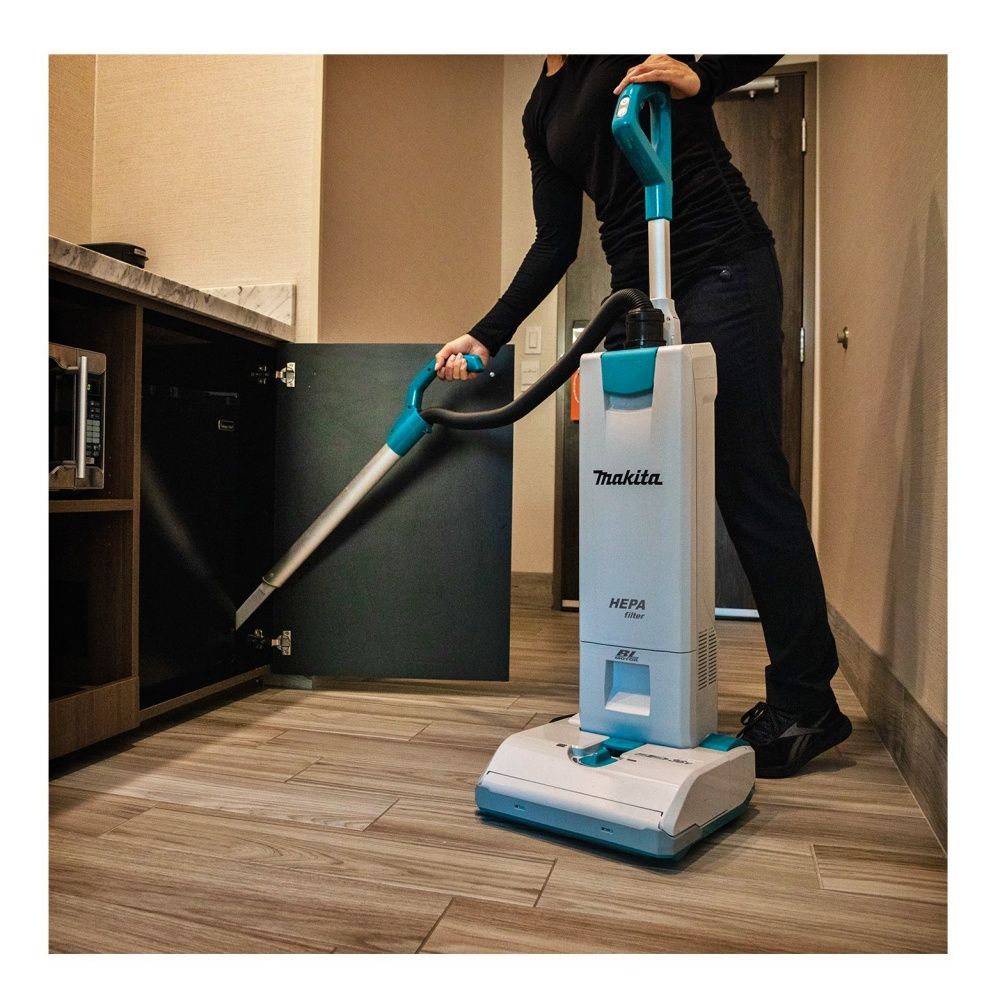 Aspirador de Pó Vertical 5L Sem Fio 36V Com 4 Baterias Carregador e Maleta DVC560Z 220V Makita - Guimepa