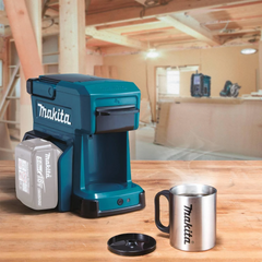 Cafeteira Sem Fio 18V Ideal para Preparo do Café Compatível com Sachê e Pó DCM501Z Makita