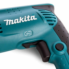 Furadeira 10Mm 3/8'' 450W Ideal para usos em Alumínio Madeira Metal Plástico 6413 110V Makita