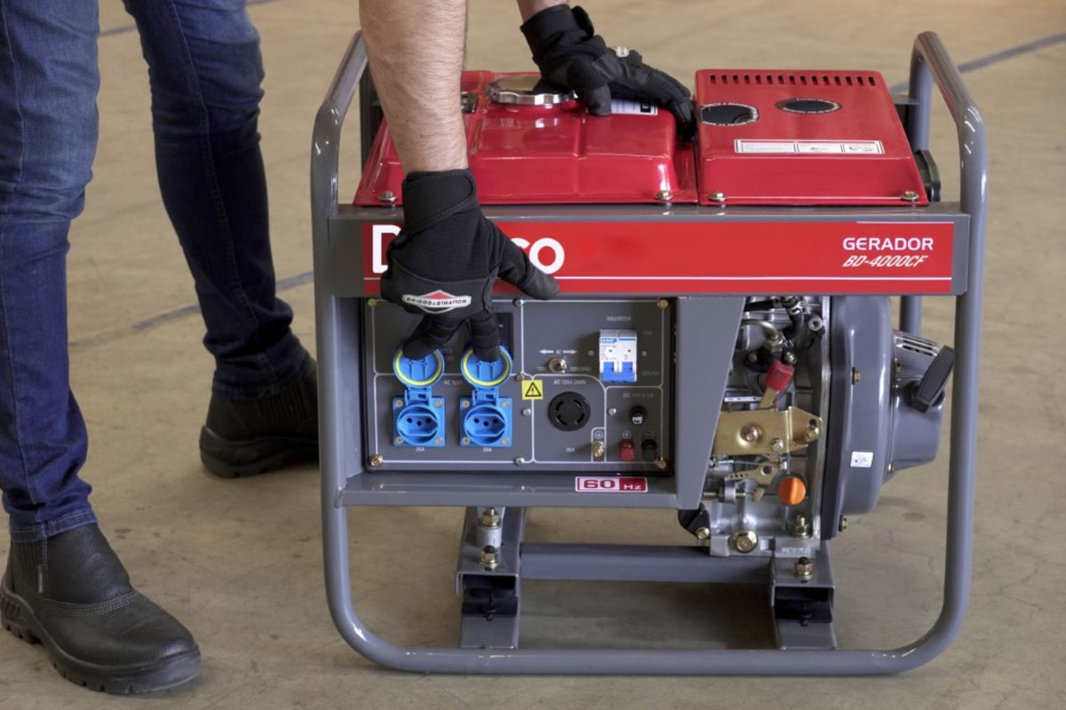 Gerador à Diesel 3,3Kva Monofásico Partida Manual BD4000 Branco