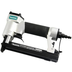 Grampeador Pneumático para Madeira e MDF 60 115 PSI Capacidade 100 Grampos AT1216AZ Makita