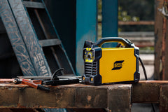 Inversor para Solda com Eletrodo 160A Handyarc 162I com Acessórios 220V Monofásico 743465 Esab