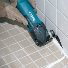 Multi Ferramenta Lixar Cortar Desbastar 320W Com Encaixe OIS Maleta TM3010CK 220V Makita