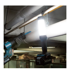 Lanterna Led 1900 lx Sem Bateria Sem Carregador ML002G Makita