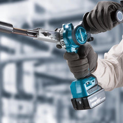 Lixadeira de Cinta 9Mm Sem Fio 18V Com 2 Baterias Carregador Maleta Mak-Pac e Lixa DBS180RTJ Makita