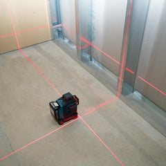 Nivelador a Laser Linhas Cruzadas 4 Verticais 4 Horizontais Com Bolsa Resistência Água SK700D Makita