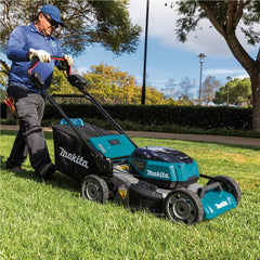 Carrinho Cortador de Grama 530 mm Potência 1,6kW Motor BL Sem Bateria Sem Carregador DLM532Z Makita