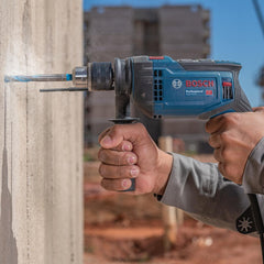 Furadeira De Impacto Bosch Gsb 16 Re 850W 220V Em Maleta