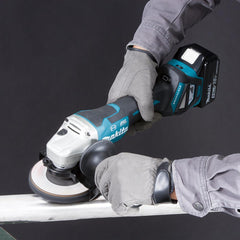 Esmerilhadeira Angular 125Mm Sem Fio 18V Com 2 Baterias Carregador Maleta Motor BL DGA513RTJ Makita