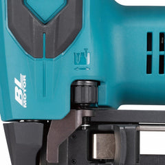 Pinador Makita 18V DBN601Z para Pinos 64mm Sem Bateria e Carregador