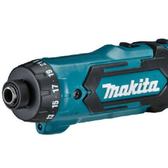 Parafusadeira Furadeira 5mm Bateria 7.2V com Bateria Carregador Kit Bit Maleta Metal DF012DSE Makita