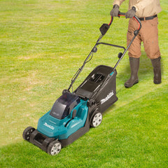 Carrinho Cortador de Grama Sem Fio 36V Potência 900W Com Bateria Recolhedor DLM382PT2 220V Makita