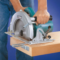 Serra Circular 235Mm Industrial 2000W Com Punho Chaves Lâmina 5902B 127V Makita