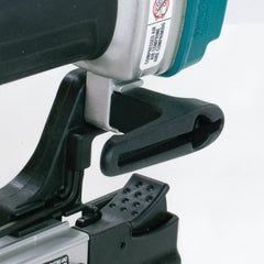 Pinador Pneumático 15 à 30Mm Capacidade 130PÇS Ideal para Madeira MDF AF353 Makita
