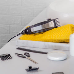 Máquina de Cortar Cabelo BCR22P Britânia Com 9 Acessórios Lâmina de Aço Inox 220V