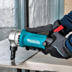 Tesoura de Punção Industrial 550W Com Chave Allen Punção JN1601 110V Makita