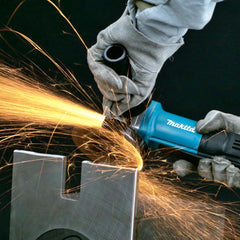 Esmerilhadeira Angular 115mm 4-1/2'' 840W Metal 11000 RPM com Disco de Desbaste 9557HPG 220V Makita