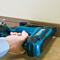 Pinador 35 mm Capacidade 130 Pinos Diâmetro 0,6 mm Sem Bateria Sem Carregador DPT353Z Makita