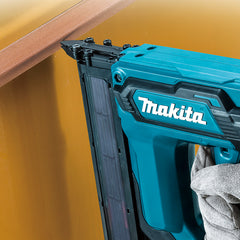 Pinador 35 mm Pino Tipo F Sem Fio 18V Sem Bateria Sem Carregador DFN350Z Makita