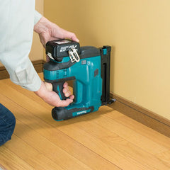 Pinador 50 mm Tipo F Até 100 Pinos Sem Bateria Sem Carregador DBN500Z Makita