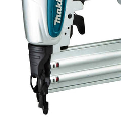 Pinador Pneumático Ar Capacidade 100 pinos 15mm à 50mm Madeira com Maleta AF506 Makita