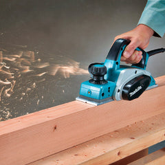 Plaina Elétrica 82mm 3-1/4'' 620W com Calibrador Faca Guia Chave Soquete Madeira KP0800 220V Makita