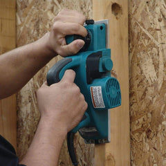 Plaina Elétrica 82Mm Industrial 620W Conjunto Calibrador Guia Faca Chave Soquete KP0800K 127V Makita
