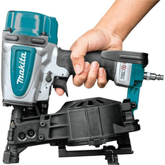 Pregador Pneumático 19 à 45Mm Capacidade 120PÇS Ideal para Madeira MDF AN454 Makita