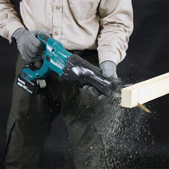 Serra Sabre XPT 2800 Golpes Minuto Sem Bateria Sem Carregador DJR186Z Makita