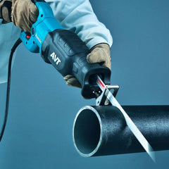 Serra Sabre Industrial 1510W Com Lâmina para Madeira e Aço JR3070CT 220V Makita