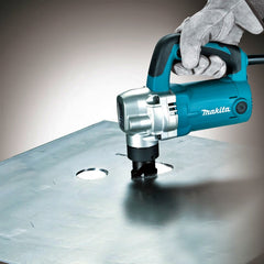 Tesoura de Punção Industrial 710W Com Chave Allen e Punção Motor Potente JN3201 110V Makita