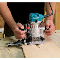 Tupia Eletronica 6Mm Industrial 710W Com Adaptador Coletor Bolsa Acessórios RT0700CX2 110V Makita